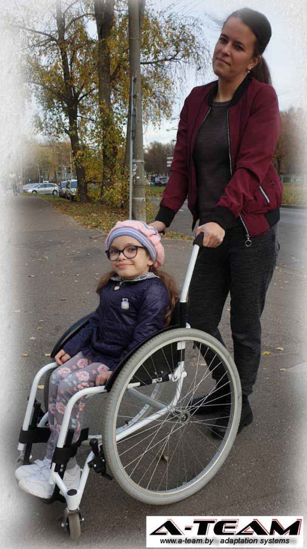 Детская инвалидная коляска модель AT-D